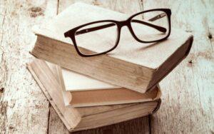 Advertencia literaria