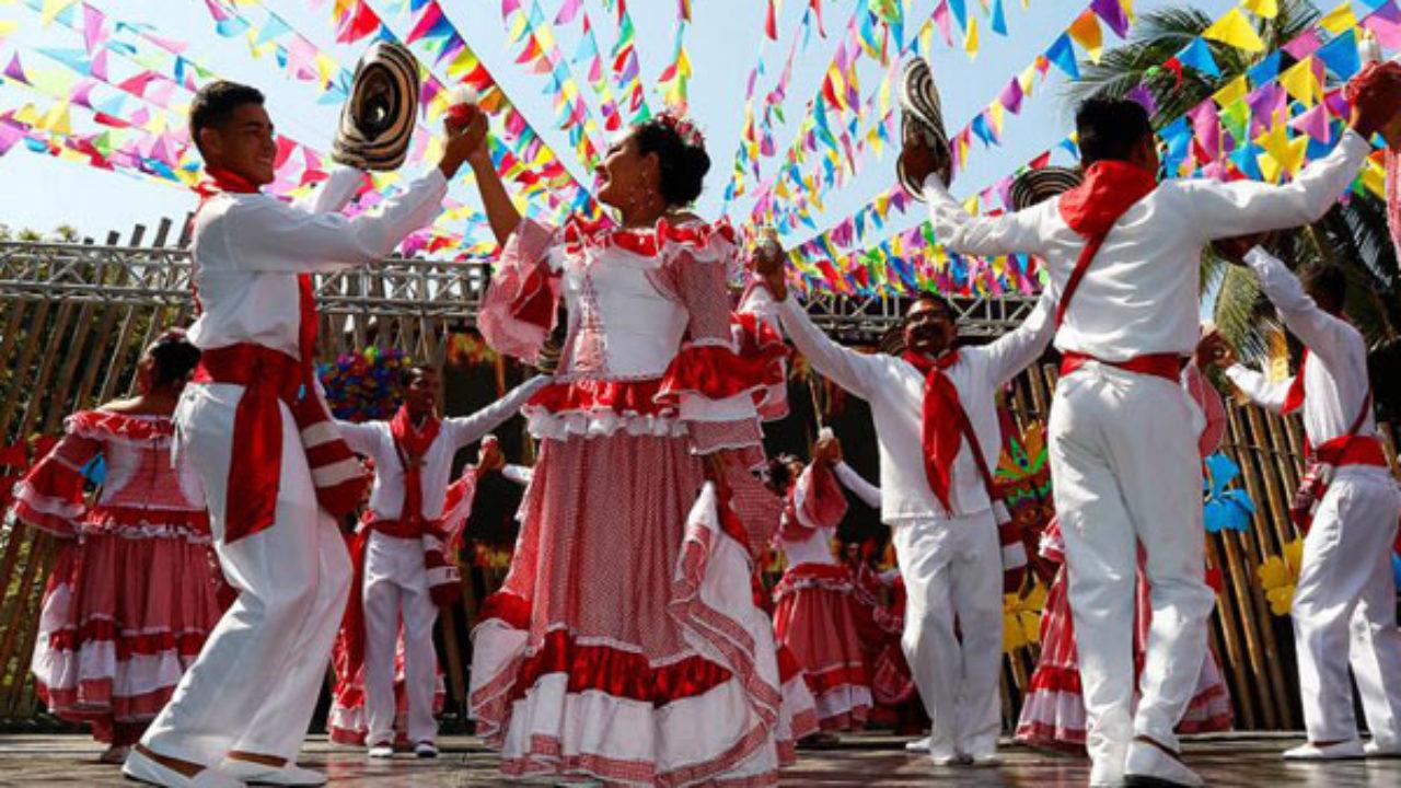 Vestuario De La Region Caribe De Colombia Caracteristicas Lifeder