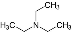 Trietilamina