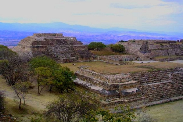 Arquitectura zapoteca: características y ejemplos de construcciones