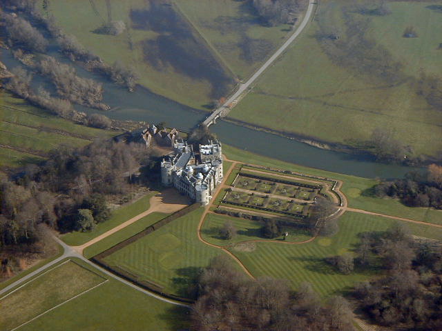 Vista aérea del castillo de Longford