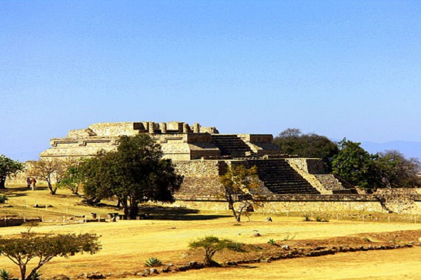 Arquitectura zapoteca: características y ejemplos de construcciones