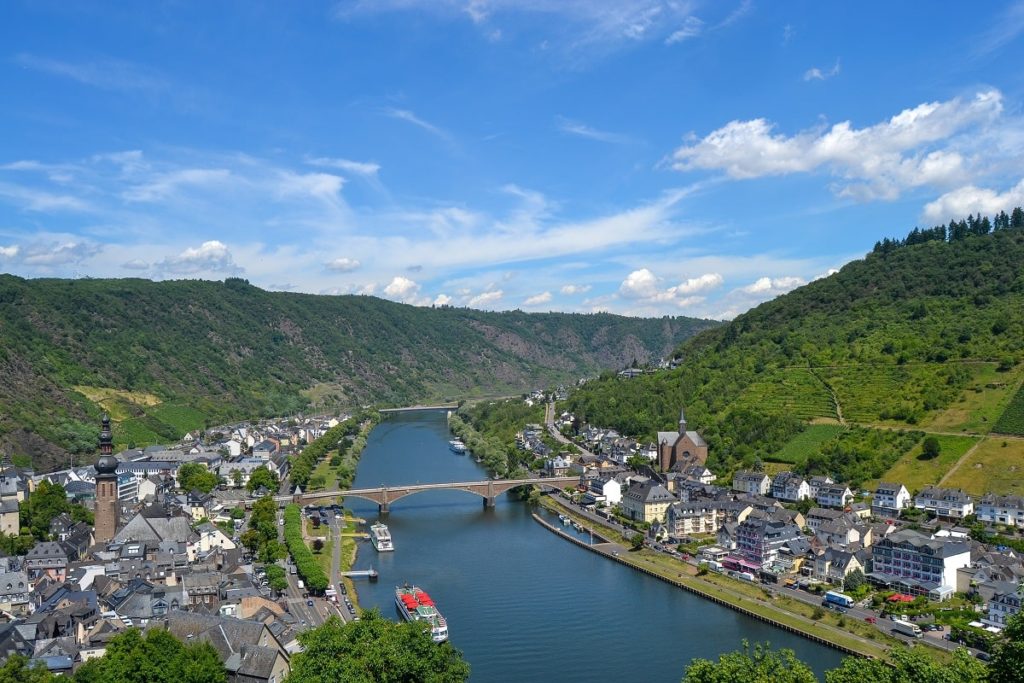 Río Rin: nacimiento, recorrido, desembocadura, afluentes