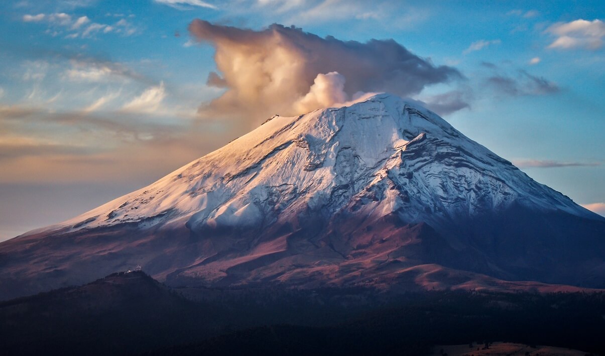 Leyenda de los volcanes Popocatépetl e Iztaccíhuatl: significado y dioses