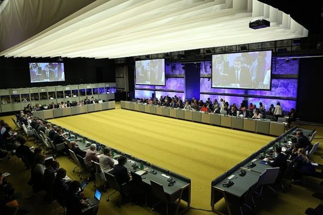 Mesa redonda características, función, participantes