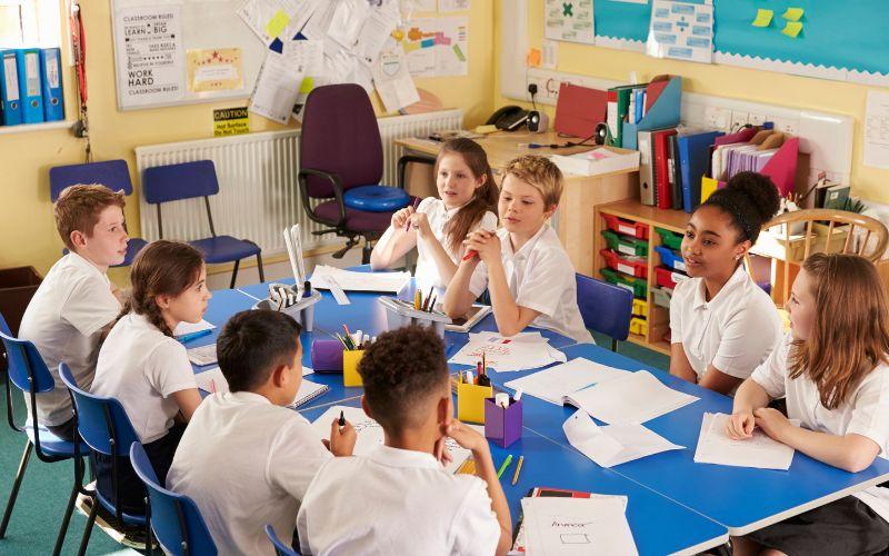 45 Temas Interesantes Para Exponer En Clase Y Hacer Trabajos - Lifeder