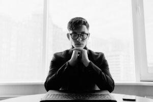 Cómo ser una persona fría y sin sentimientos